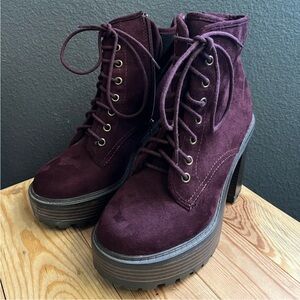 purple sued Lace-Up Ankle heeled Boots